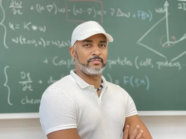 Un estudio en el que participa la UGR descubre que el agua puede ser un superconductor y un superalmacén de energía 