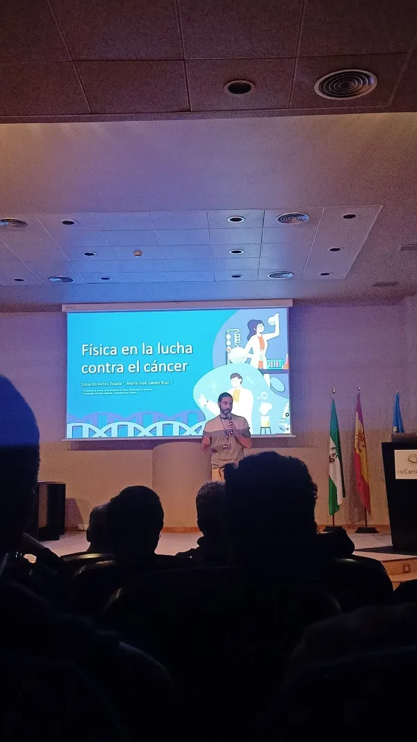 Eduardo Avilés Tejada, premio nacional del concurso de Charlas CONEF 2023 en el Congreso Nacional de Estudiantes de Física (CONEF 2023)