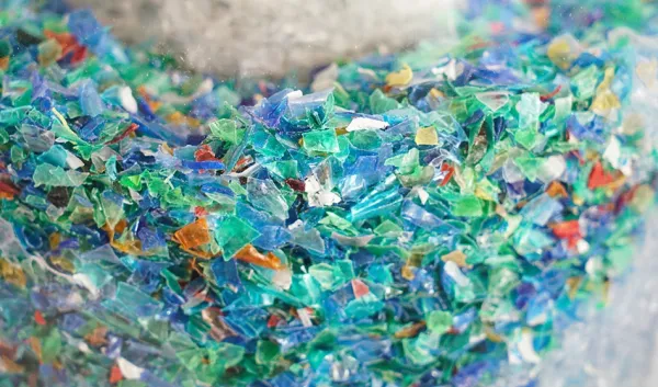 Advantages and limitations of spectroscopic and microscopic approaches for the characterisation of microplastics