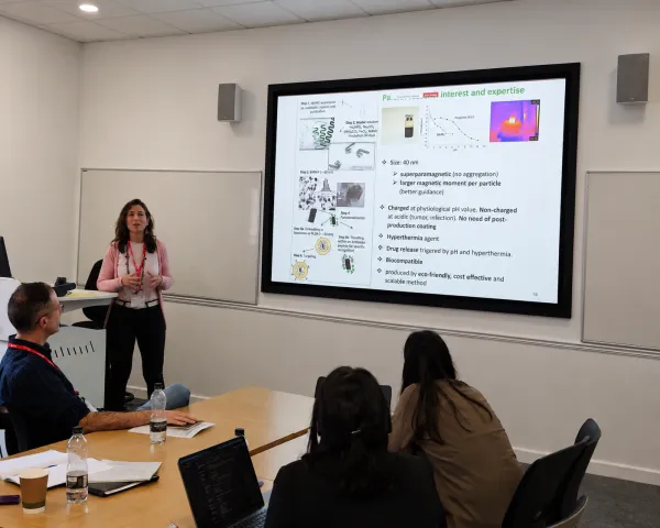 Investigadores de la Facultad de Ciencias colaboran en el desarrollo de una innovadora tecnología médica contra el cáncer metastásico
