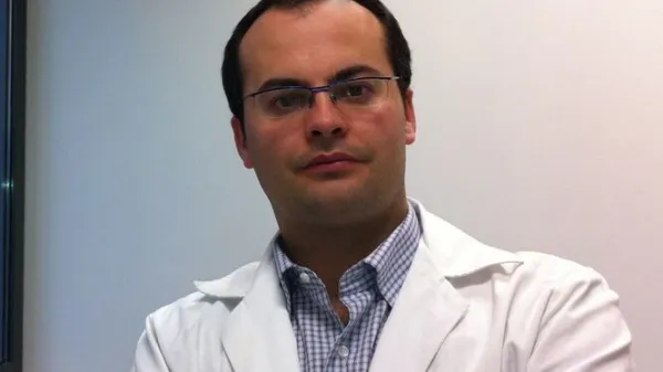 Un profesor de la facultad de ciencias de la UGR galardonado con el premio de Investigación Científica por su trabajo investigador y su trayectoria profesional, centrada en la lucha contra el cáncer